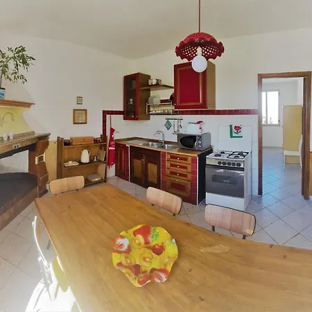 Cosy With Private Parking By The Sea Holiday home *